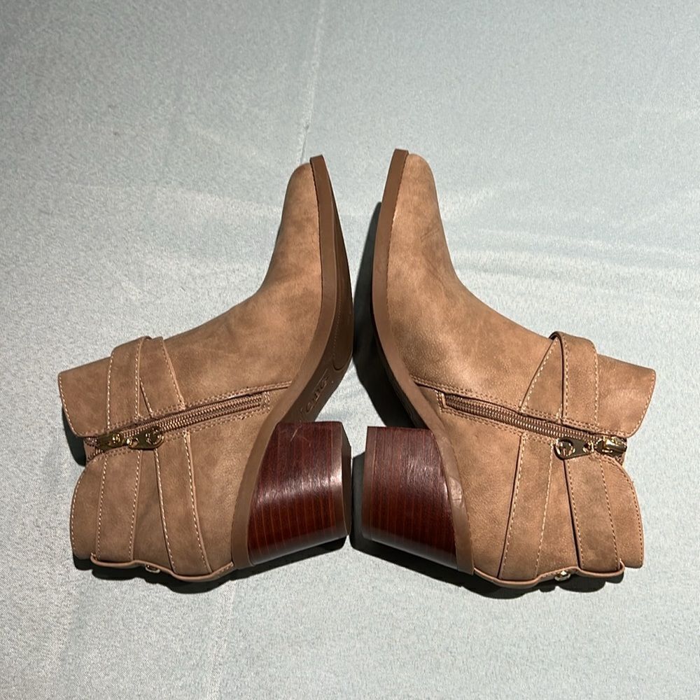 GBG Guess Los Angeles Women's GG Dusty Pointy‎ Toe Booties B37 - Picture 8 of 10